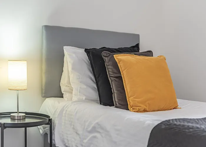 Sutton Contractor Accommodation - Warrington, St Helens