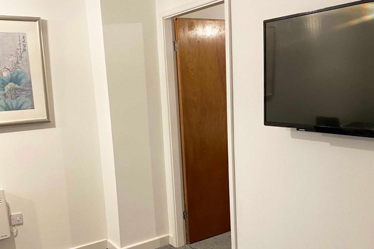 Sutton Contractor - Warrington, St Helens Apartment