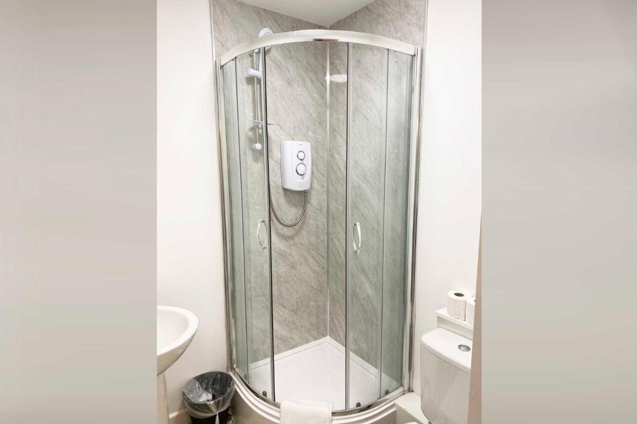 Sutton Contractor - Warrington, St Helens Apartment